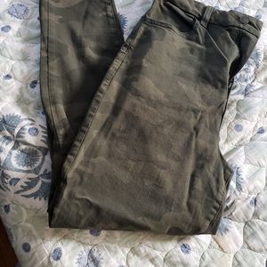 Super high rise camo jeggings